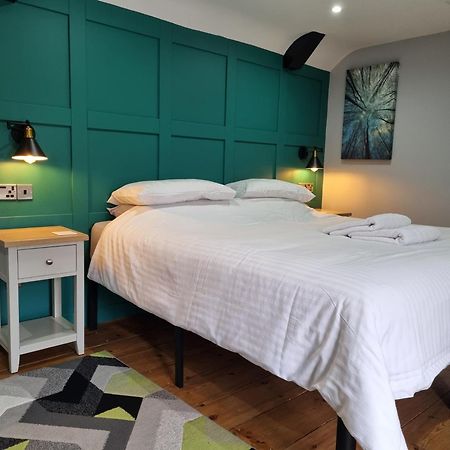 Old Manor House Bed & Breakfast Axbridge Екстериор снимка