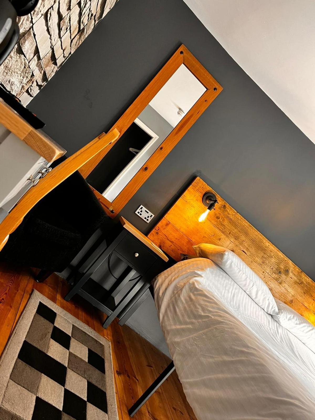 Old Manor House Bed & Breakfast Axbridge Екстериор снимка