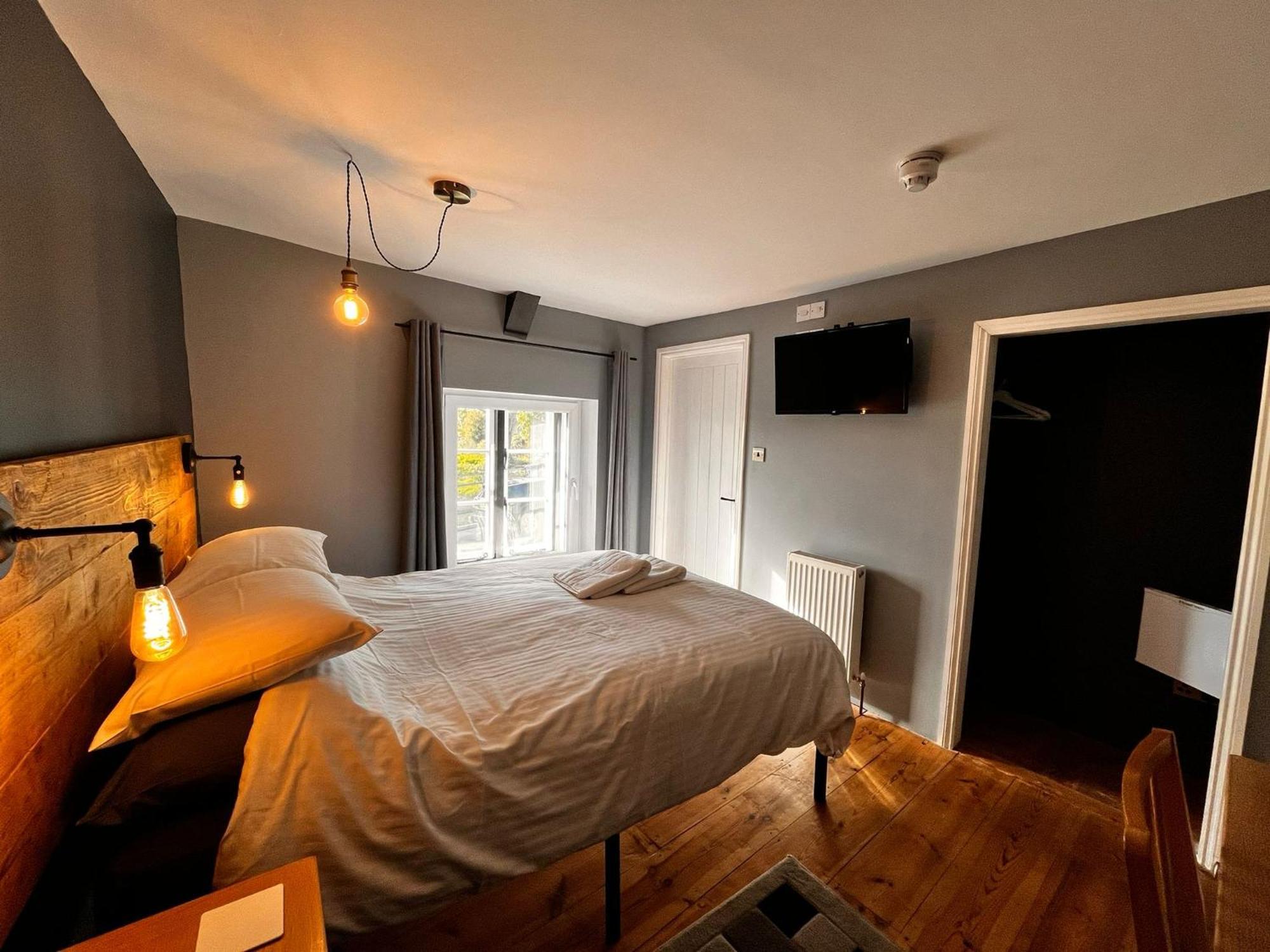 Old Manor House Bed & Breakfast Axbridge Екстериор снимка