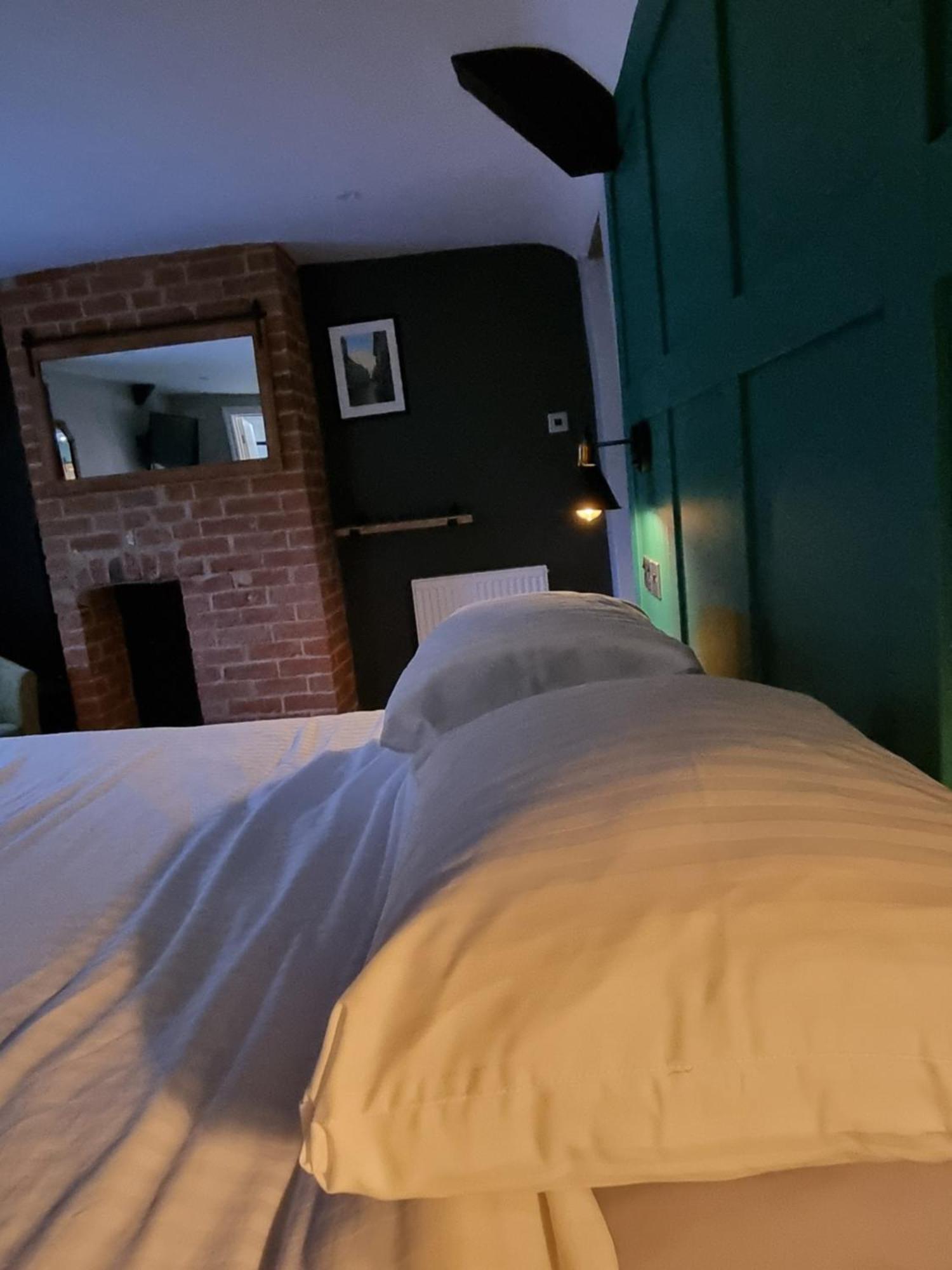 Old Manor House Bed & Breakfast Axbridge Екстериор снимка
